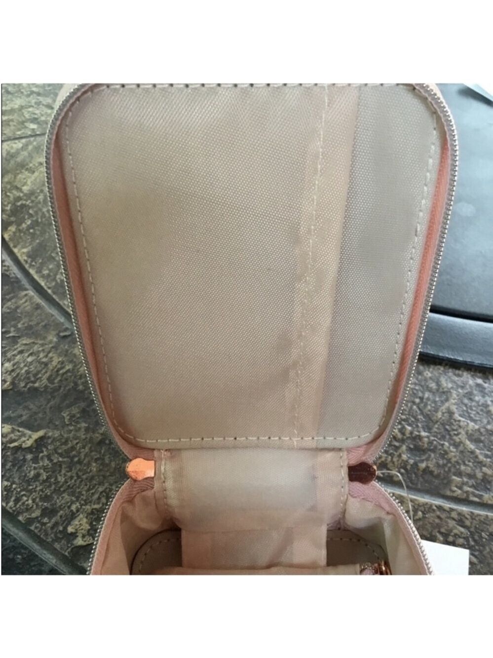 Lauren Conrad Travel Jewelry Box peachy pink with rose gold zipper - Picture 10 of 13